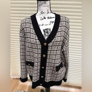 Bloomingdale's Cashmere Black and Cream Sweater